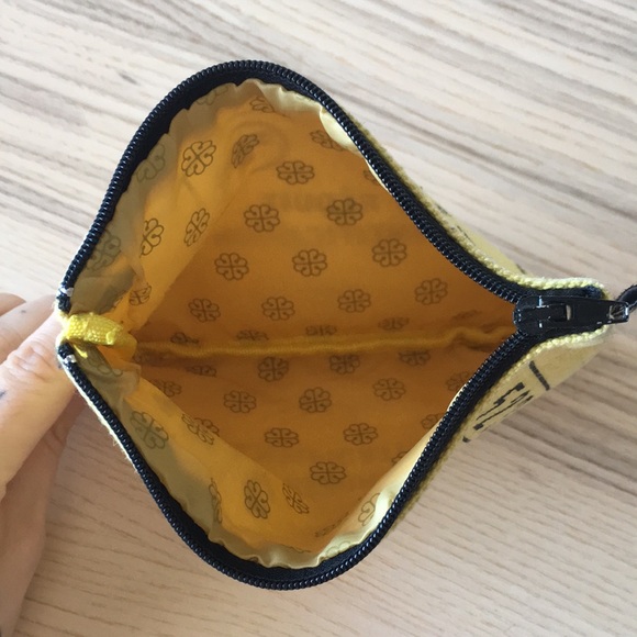 ✅ Trouvaille – MTL Retro Bus Pass change purse - Picture 2 of 4